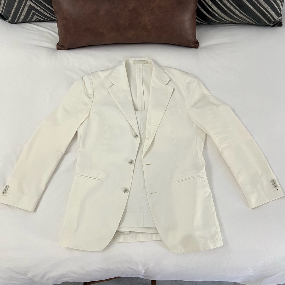 Suitsupply Off-White Havana Suit
Pure Cotton by E.Thomas, Italy
